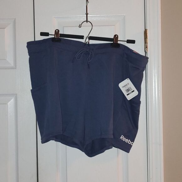 Reebok  Women's French Terry Shorts Elastic drawstring Waist  Sz XXXL NWT - Picture 1 of 7